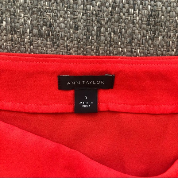 ANN TAYLOR POPPY RED BOAT NECK CINCHED SMOCKED WAIT PEPLUM BLOUSE TOP NWOT SMALL - Picture 5 of 5